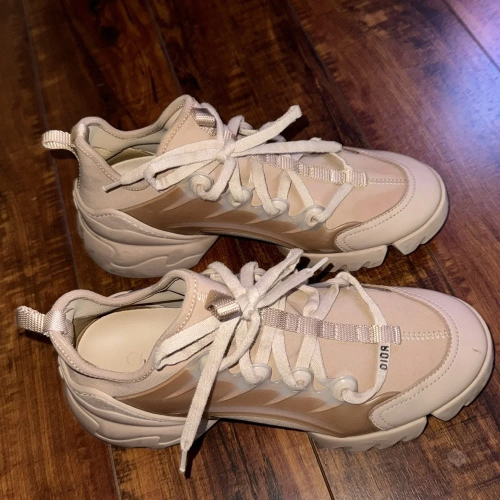 Dior Sneaker - Picture 3 of 10